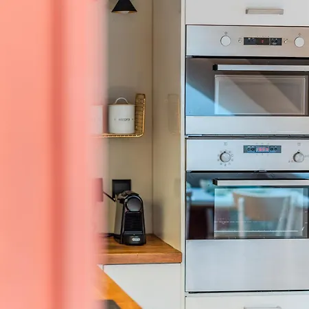 Castle View - Spacious - By Rentujemy Apartamento