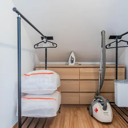 Castle View - Spacious - By Rentujemy