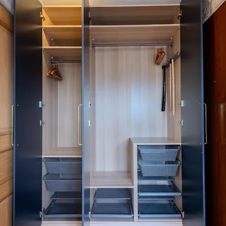 Castle View - Spacious - By Rentujemy Apartamento *