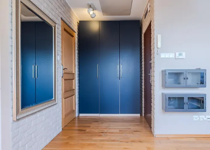 Castle View - Spacious - By Rentujemy Appartement Krakau